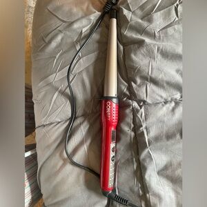 Red Curling Wand
